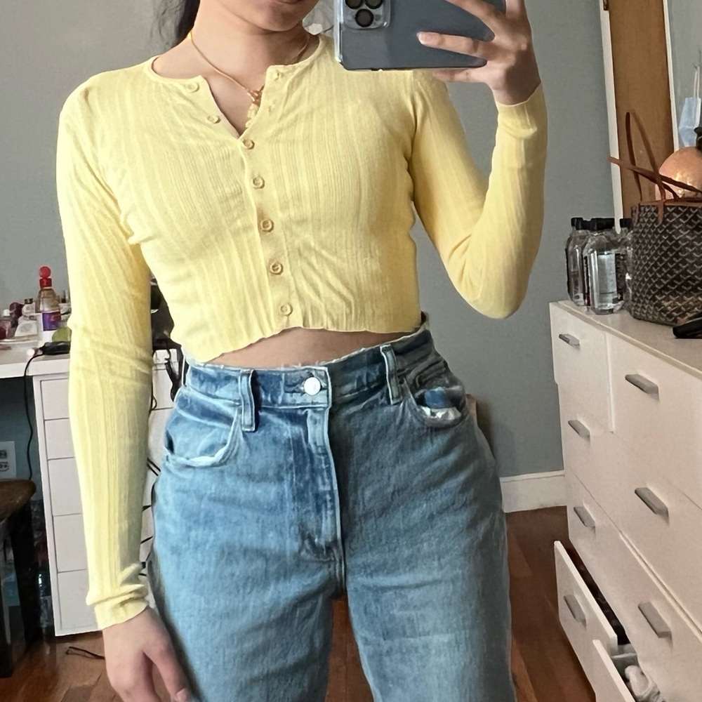 Garage Yellow Cropped Cardigan - Picture 2 of 3